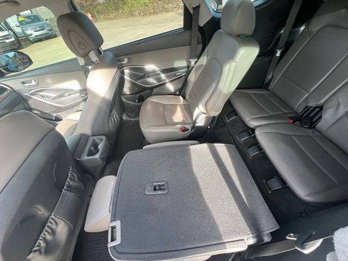 Used 2019 Hyundai Santa Fe XL image 23