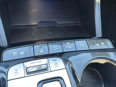 Used 2024 Hyundai Tucson Limited image 16