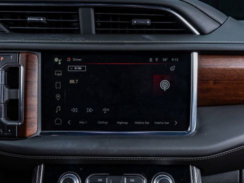 Used 2024 GMC Yukon Denali Ultimate image 26