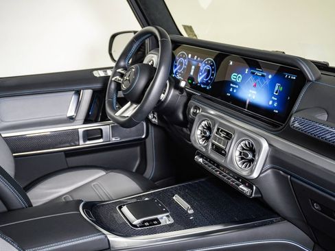 Used 2025 Mercedes-Benz G 580 w/ EQ Technology image 14