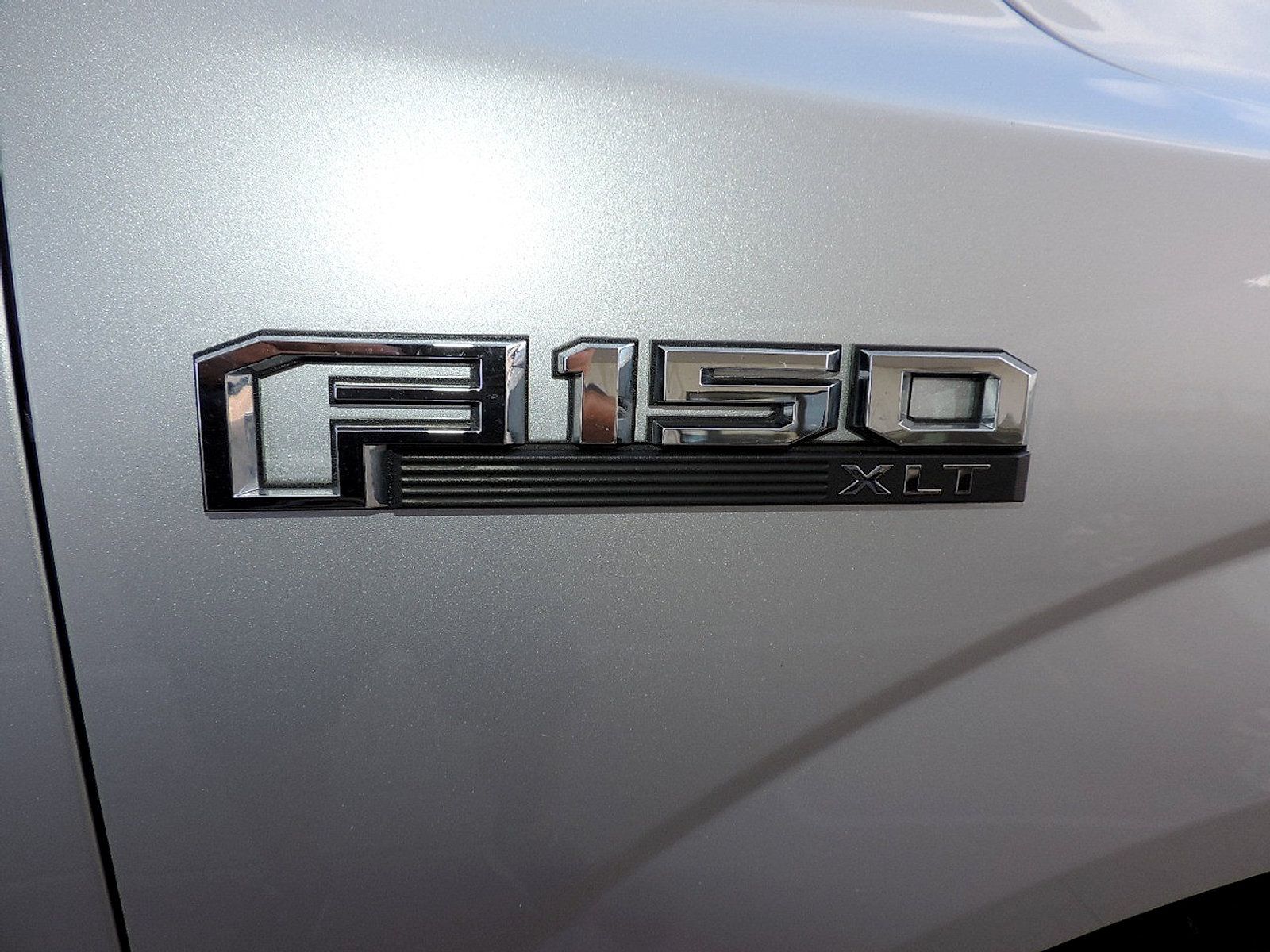 Used 2019 Ford F150 XLT w/ Equipment Group 302A Luxury RWD image 19