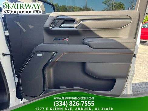 Used 2026 GMC Sierra 1500 AT4 w/ Technology Package image 31