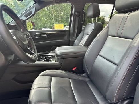Used 2025 Chevrolet Tahoe RST w/ Comfort Package AWD/4WD image 41