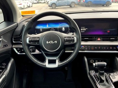 Used 2024 Kia Sportage SX image 6