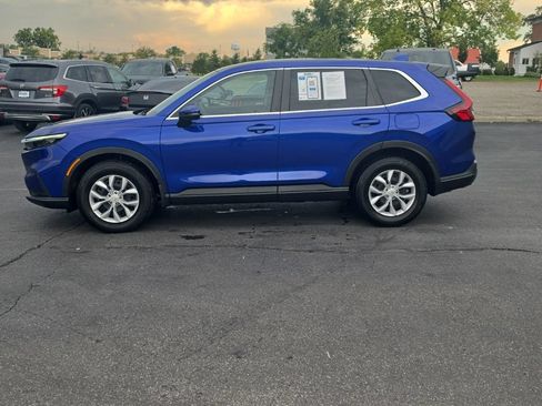 Used 2025 Honda CR-V LX image 4