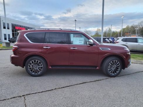 Certified 2024 Nissan Armada Platinum w/ Captain's Chairs Package RWD image 2