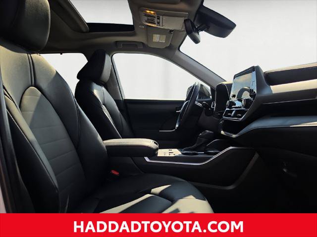 Certified 2026 Toyota Highlander XLE AWD/4WD image 17