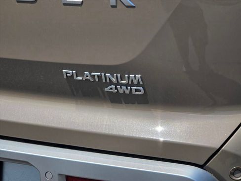 Used 2024 Nissan Pathfinder Platinum w/ Cargo Package AWD/4WD image 15