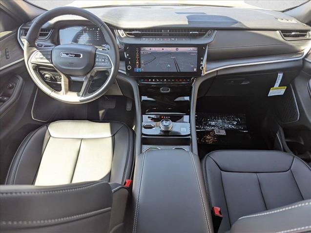 New 2026 Jeep Grand Cherokee Limited AWD/4WD image 14