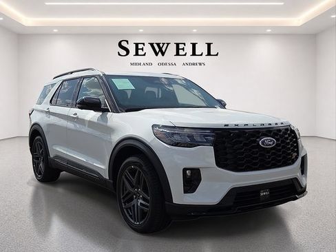 Used 2026 Ford Explorer ST w/ Sun And Sound Package RWD image 6