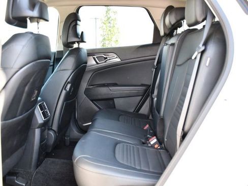 Used 2024 Kia Sportage SX AWD/4WD image 13