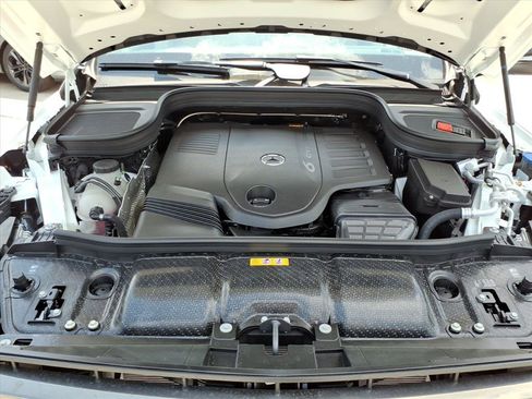 New 2026 Mercedes-Benz GLS 450 4MATIC image 10
