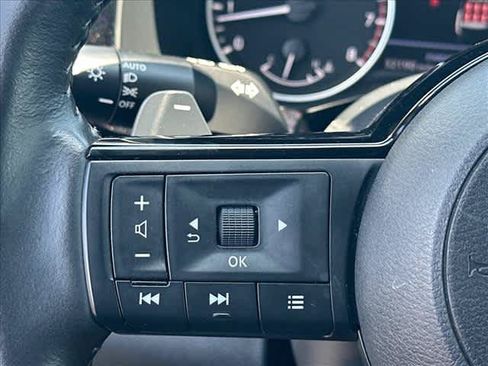 Certified 2025 Nissan Pathfinder SL FWD image 21