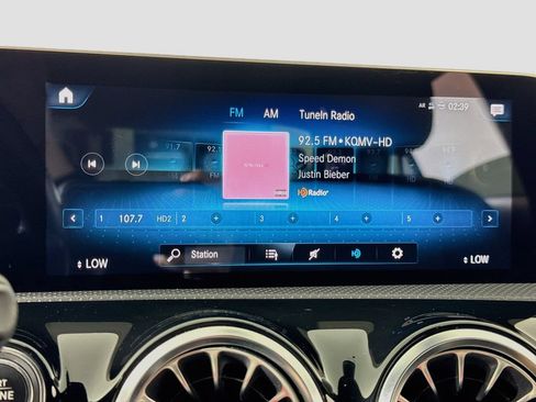 Used 2019 Mercedes-Benz A 220 4MATIC image 32