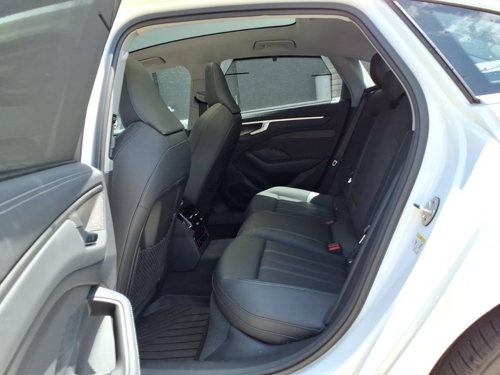 Used 2026 Audi A6 Premium Plus w/ Premium Plus Package AWD/4WD image 19
