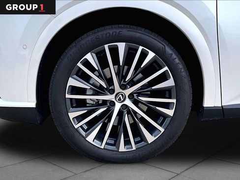 Used 2024 Lexus RX 350 Premium Plus w/ Convenience Package FWD image 9