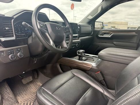 Used 2023 Chevrolet Silverado 1500 RST AWD/4WD image 11