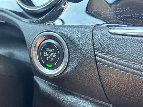 Used 2021 Buick Encore GX Preferred FWD image 18