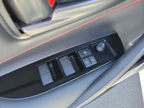 Used 2025 Toyota Corolla Premium image 19