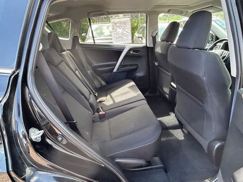 Used 2018 Toyota RAV4 XLE AWD/4WD image 20