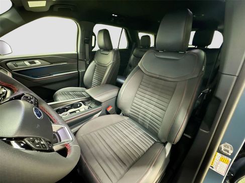 New 2026 Ford Explorer ST-Line w/ ST-Line Street Pack image 21