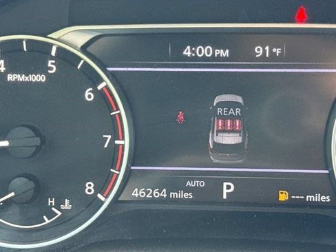 Used 2025 Nissan Rogue S AWD/4WD image 19