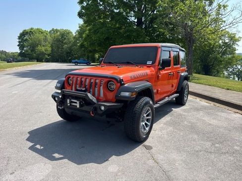 Used 2019 Jeep Wrangler Unlimited Sport S AWD/4WD image 3