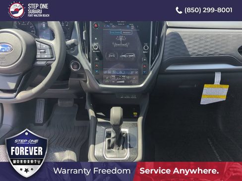 Used 2025 Subaru Forester Premium AWD/4WD image 25