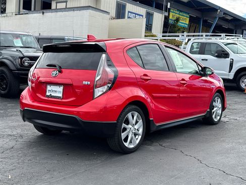 Used 2017 Toyota Prius C Four image 12