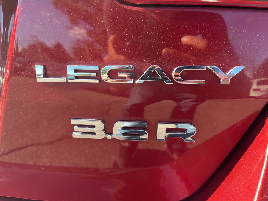 Used 2011 Subaru Legacy 3.6R Limited AWD/4WD image 26