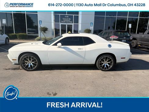 Used 2010 Dodge Challenger R/T RWD image 7