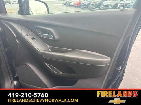 Certified 2019 Chevrolet Trax LS w/ LPO, Protection Package image 27