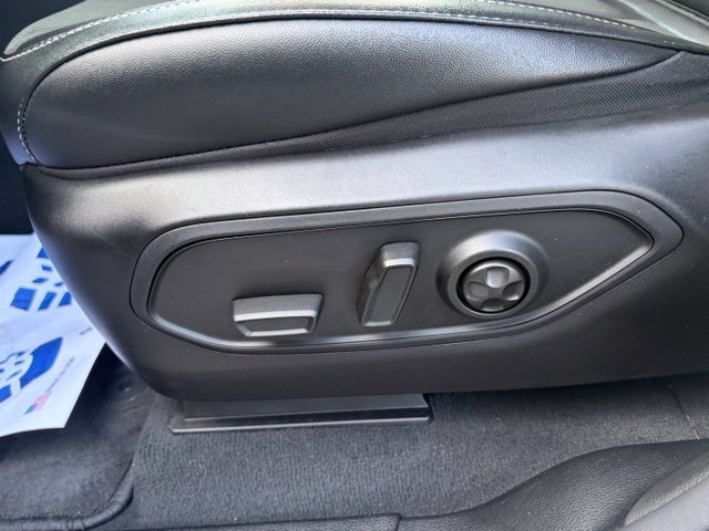 Used 2024 Jeep Grand Cherokee Altitude AWD/4WD image 16