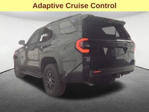 Used 2025 Toyota 4Runner SR5 AWD/4WD image 8
