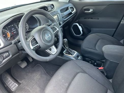 Used 2019 Jeep Renegade Sport image 10