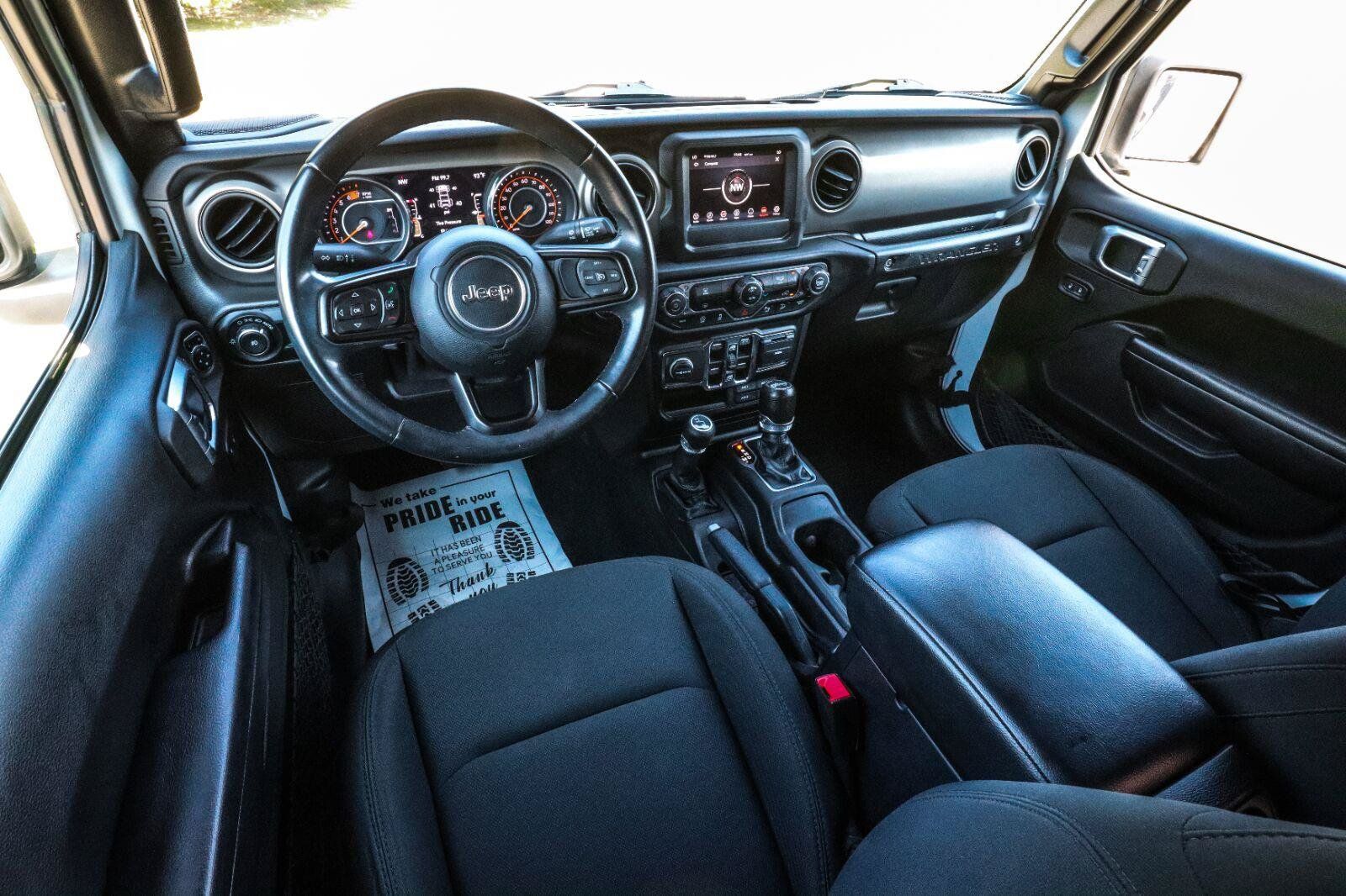 Used 2018 Jeep Wrangler Unlimited Sport S AWD/4WD image 22