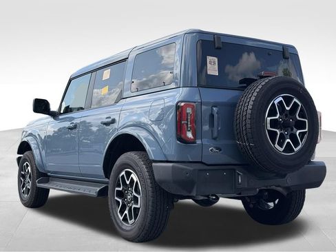 Used 2025 Ford Bronco Outer Banks AWD/4WD image 4