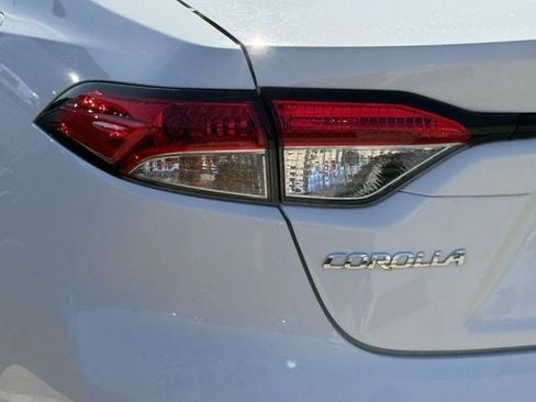 Used 2024 Toyota Corolla LE FWD image 6