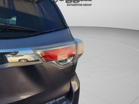 Used 2015 Toyota Highlander Limited Platinum image 20