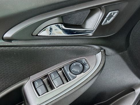 Used 2024 Chevrolet Malibu LS image 15