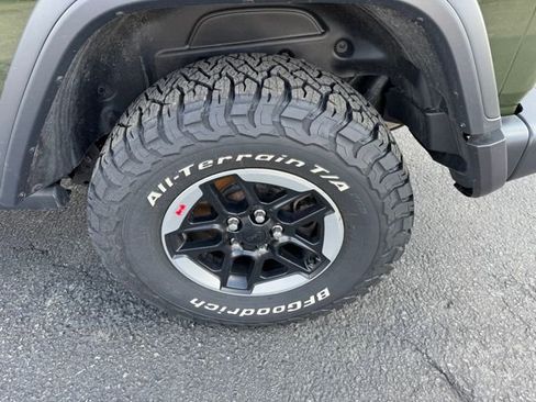 Used 2021 Jeep Wrangler Rubicon w/ Cold Weather Group AWD/4WD image 27