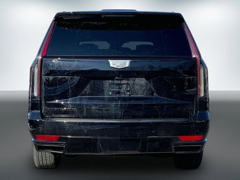 Used 2022 Cadillac Escalade ESV Sport Platinum w/ LPO, ONYX Package image 3