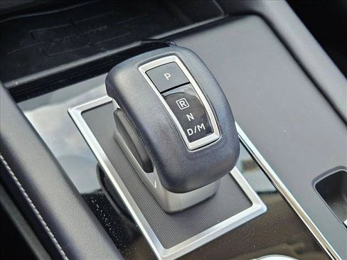 Used 2023 Mitsubishi Outlander SE FWD image 12