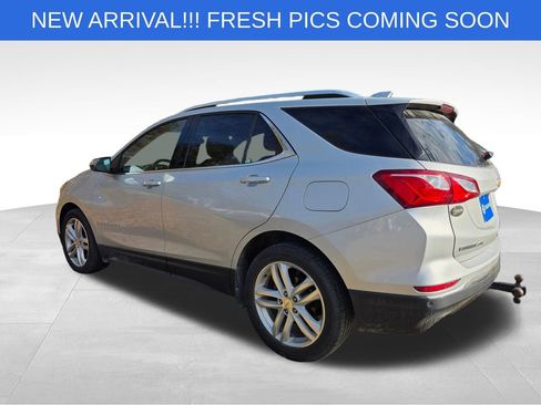 Used 2019 Chevrolet Equinox Premier image 2