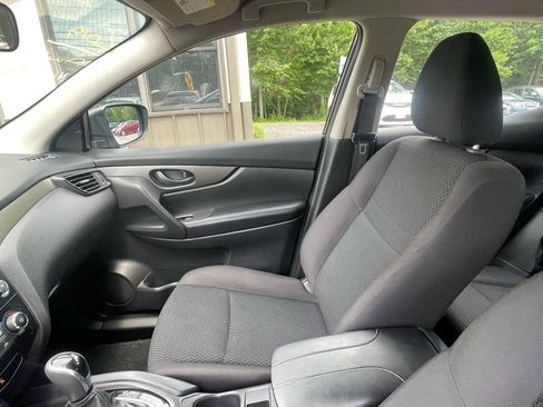 Used 2019 Nissan Rogue Sport S w/ Appearance Package AWD/4WD image 16