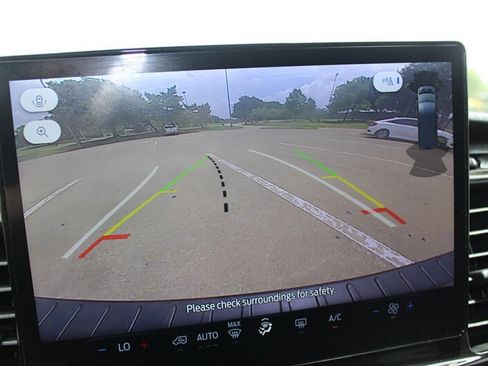Used 2025 Ford Transit 350 XLT RWD image 27