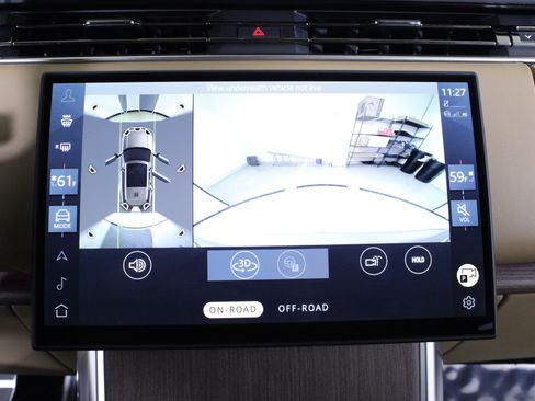 Used 2025 Land Rover Range Rover Long Wheelbase SE image 28