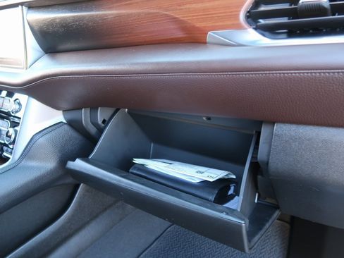 Certified 2022 GMC Yukon Denali image 40