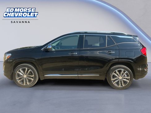 Used 2018 GMC Terrain Denali image 2