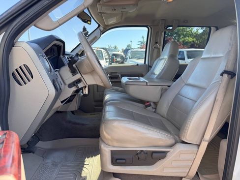 Used 2009 Ford F350 Lariat AWD/4WD image 9